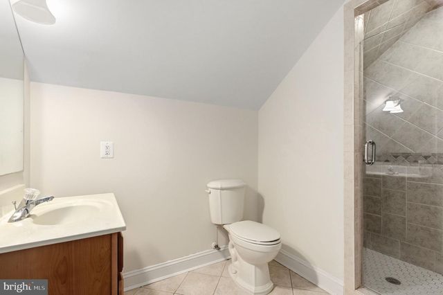 203 1ST ST, Rockville, MD 20851