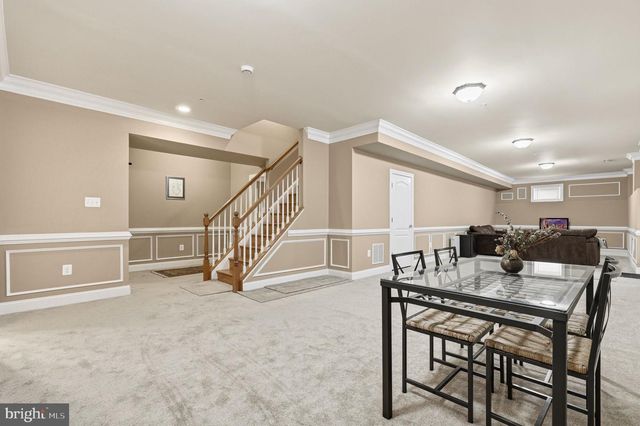 203 1ST ST, Rockville, MD 20851