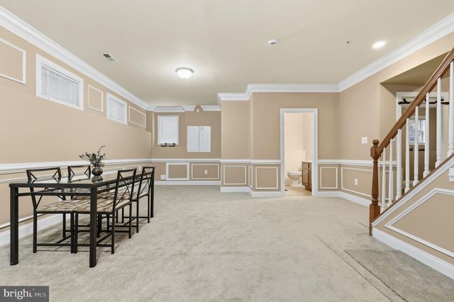 203 1ST ST, Rockville, MD 20851