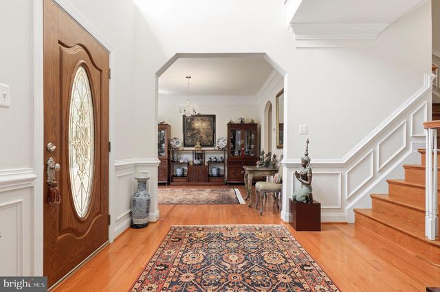 203 1ST ST, Rockville, MD 20851