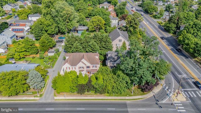 203 1ST ST, Rockville, MD 20851