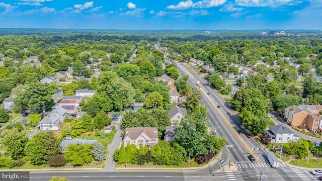 203 1ST ST, Rockville, MD 20851