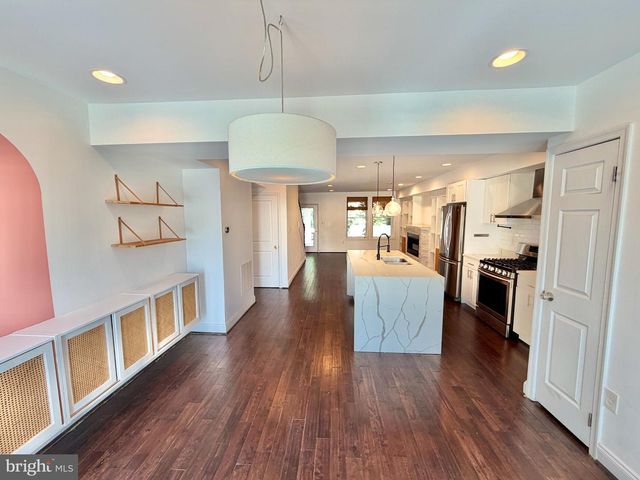 918 HAMILTON ST NW, Washington, DC 20011