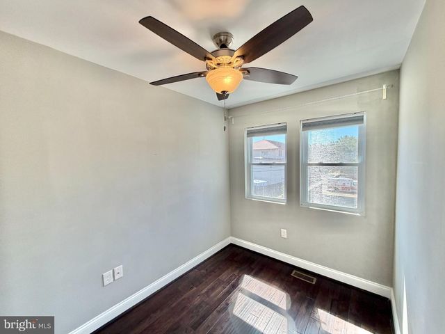 918 HAMILTON ST NW, Washington, DC 20011