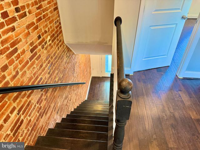 918 HAMILTON ST NW, Washington, DC 20011