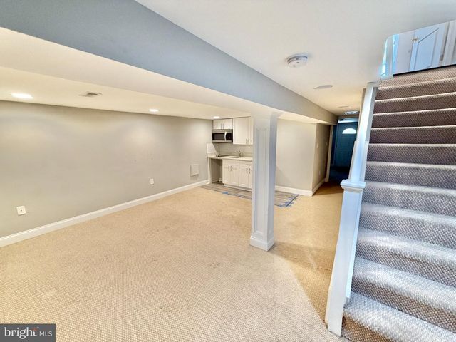 918 HAMILTON ST NW, Washington, DC 20011