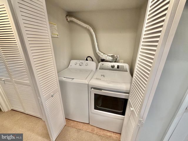 918 HAMILTON ST NW, Washington, DC 20011