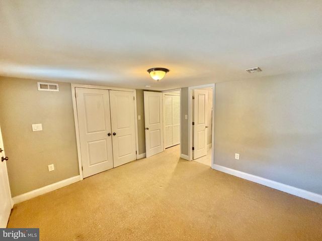 918 HAMILTON ST NW, Washington, DC 20011