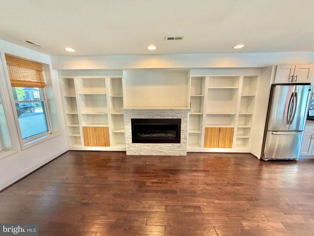 918 HAMILTON ST NW, Washington, DC 20011
