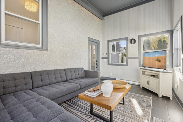 4622 1st Avenue S, Minneapolis, MN 55419