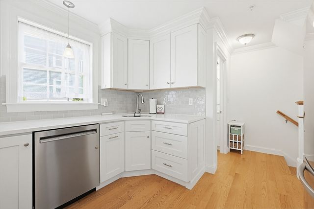 260 West Street 3, Quincy, MA 02169