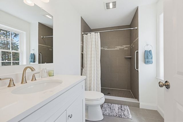 260 West Street 3, Quincy, MA 02169