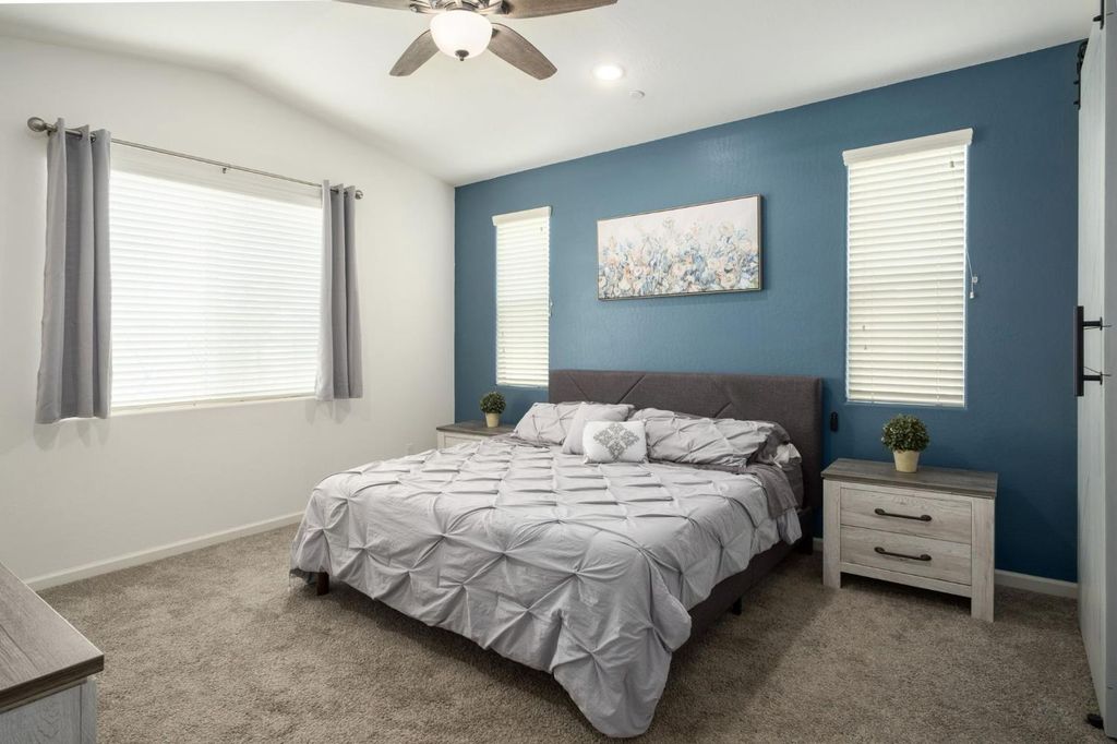 Image 13 of property listing at 644 Atlantica Drive S, Madera, CA 93636