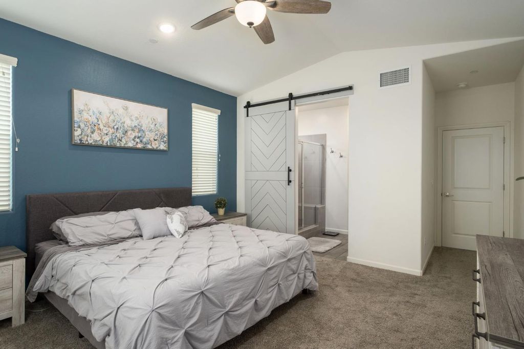 Image 14 of property listing at 644 Atlantica Drive S, Madera, CA 93636