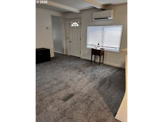 1400 CANDLELIGHT Dr 162, Eugene, OR 97402