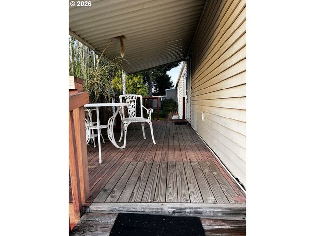 1400 CANDLELIGHT Dr 162, Eugene, OR 97402