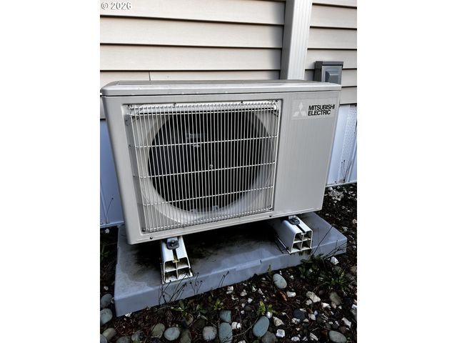 1400 CANDLELIGHT Dr 162, Eugene, OR 97402