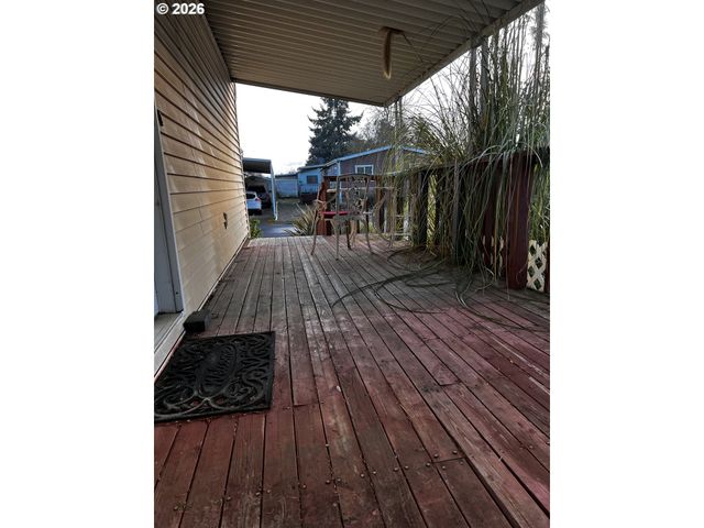 1400 CANDLELIGHT Dr 162, Eugene, OR 97402