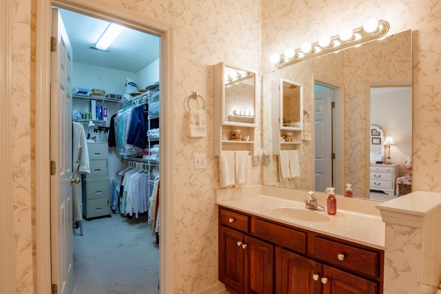 6140 Amber Brook Drive, Hixson, TN 37343