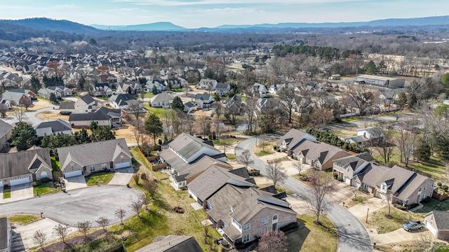 6140 Amber Brook Drive, Hixson, TN 37343