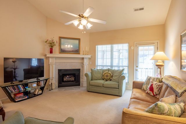 6140 Amber Brook Drive, Hixson, TN 37343