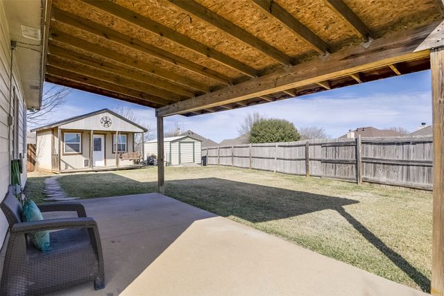 1117 Mckavett Drive, Fort Worth, TX 76140