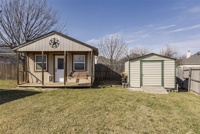 1117 Mckavett Drive, Fort Worth, TX 76140