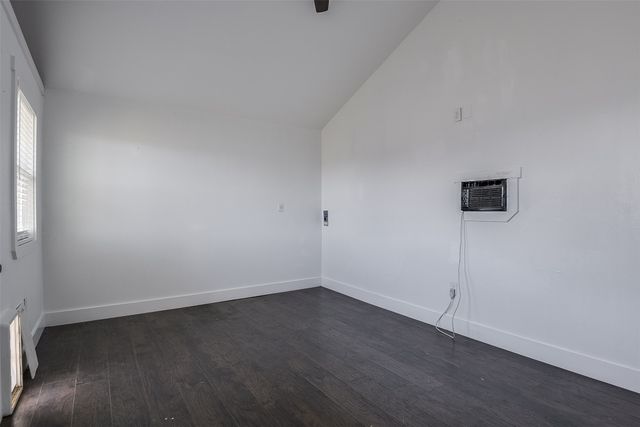 1117 Mckavett Drive, Fort Worth, TX 76140