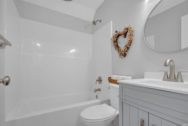 4080 W Grand Avenue, Bloomington, IN 47404