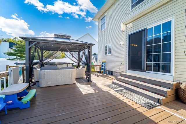 2723 Colonial Drive, New Windsor, NY 12553