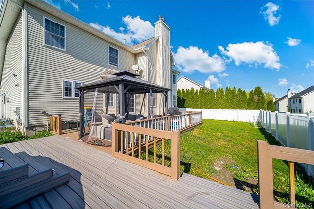 2723 Colonial Drive, New Windsor, NY 12553