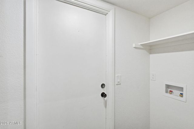 6813 W EVA Street, Peoria, AZ 85345