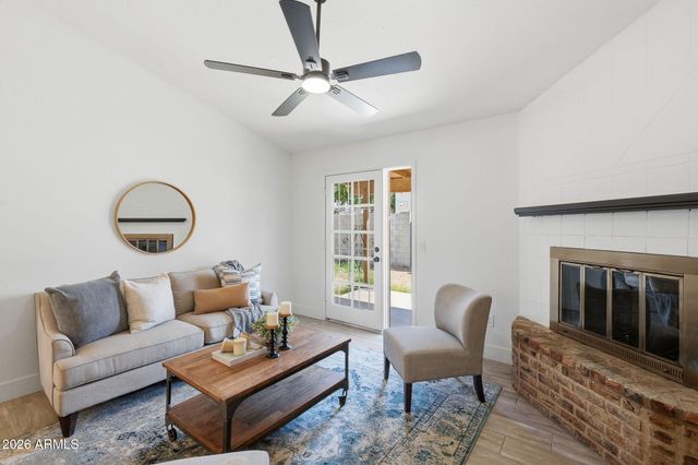 6813 W EVA Street, Peoria, AZ 85345