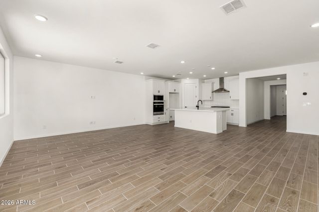 24197 W RAYMOND Street, Buckeye, AZ 85326