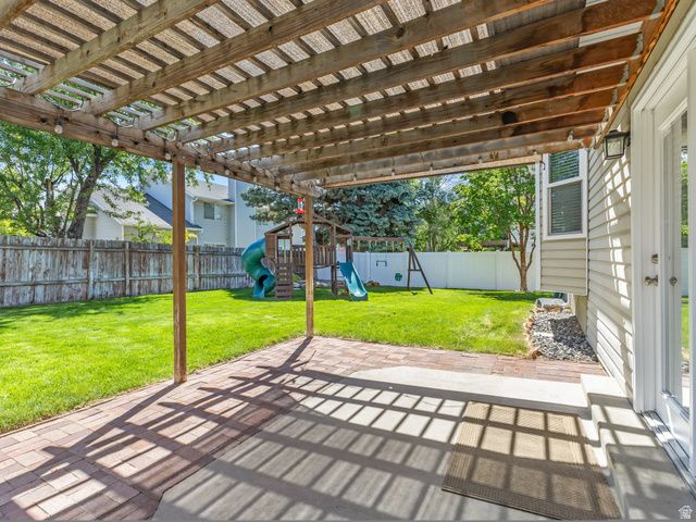 558 E CHERRY PLUM CT, Sandy, UT 84070