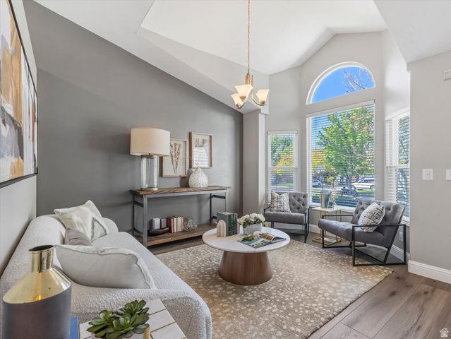 558 E CHERRY PLUM CT, Sandy, UT 84070