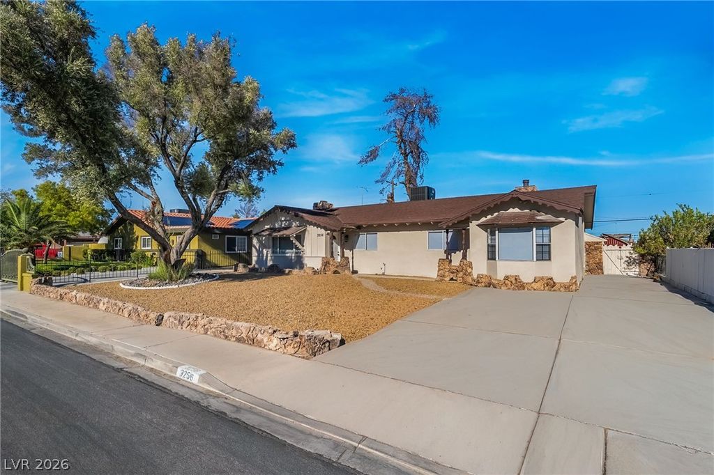 3256 Brentwood Street, Las Vegas, NV 89121 — photo 2