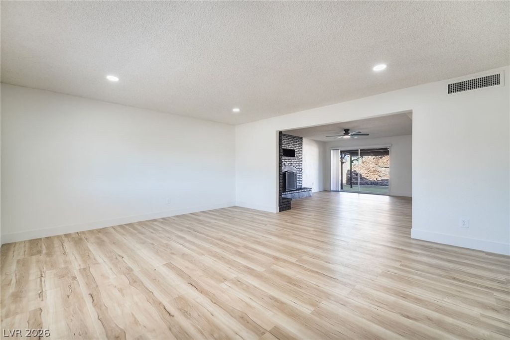 3256 Brentwood Street, Las Vegas, NV 89121 — photo 4