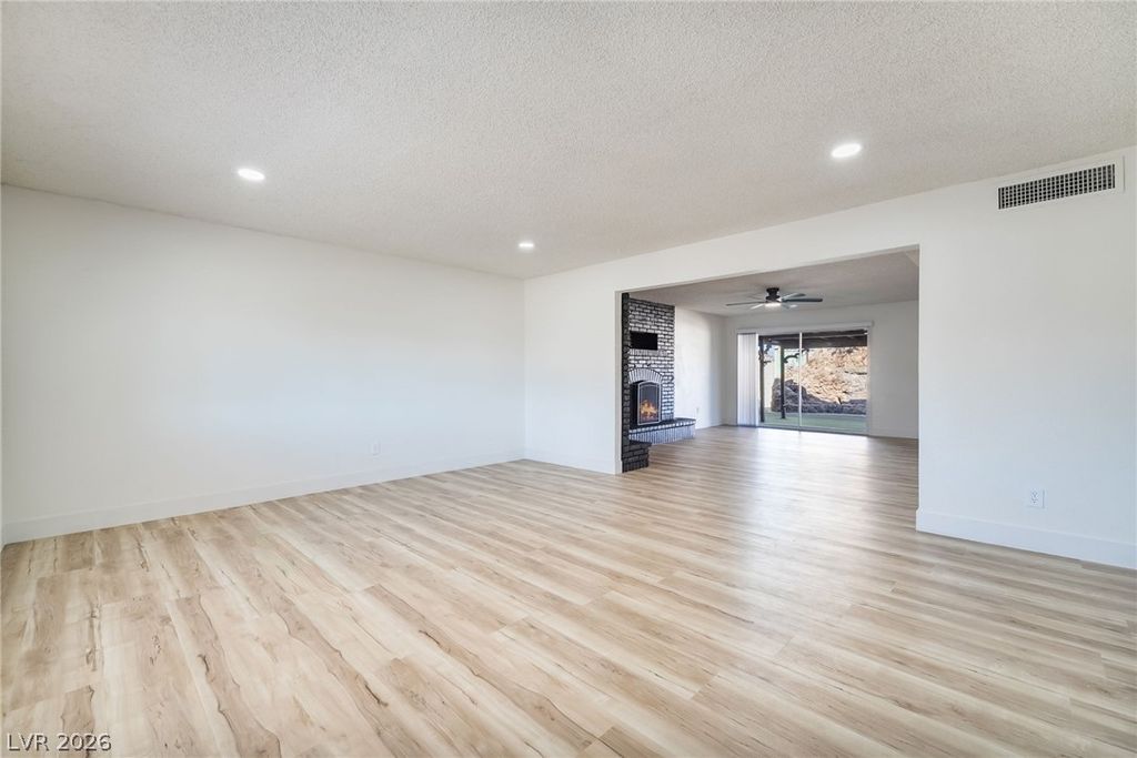3256 Brentwood Street, Las Vegas, NV 89121 — photo 5