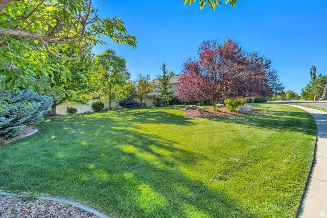 11493 N FLOWERING PLUM LN, Highland, UT 84003