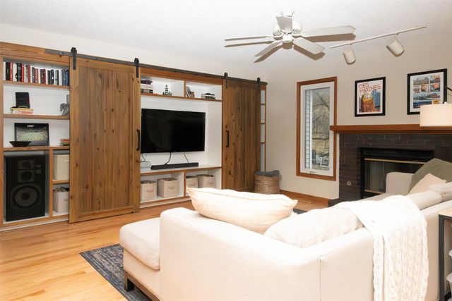 4224 SW 27th Street, Des Moines, IA 50321