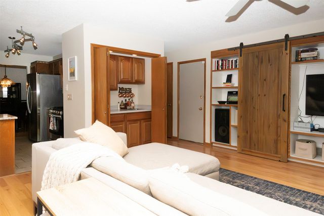 4224 SW 27th Street, Des Moines, IA 50321