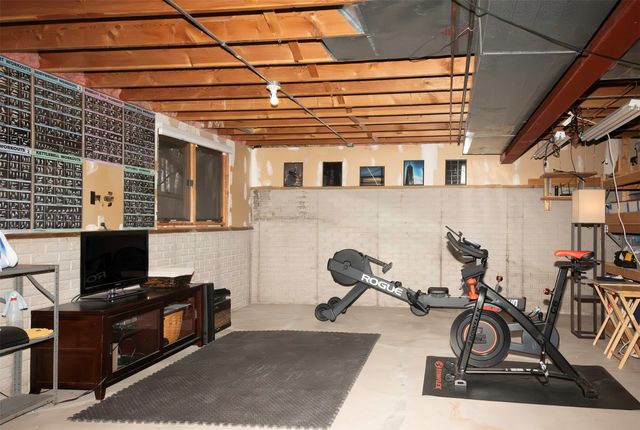 4224 SW 27th Street, Des Moines, IA 50321