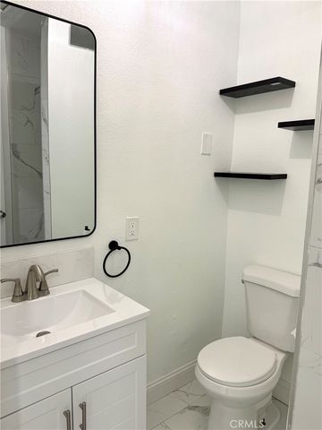 134 W 49th, Los Angeles, CA 90037