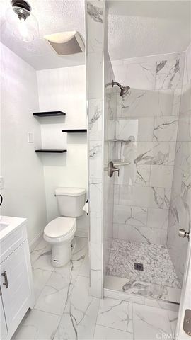 134 W 49th, Los Angeles, CA 90037