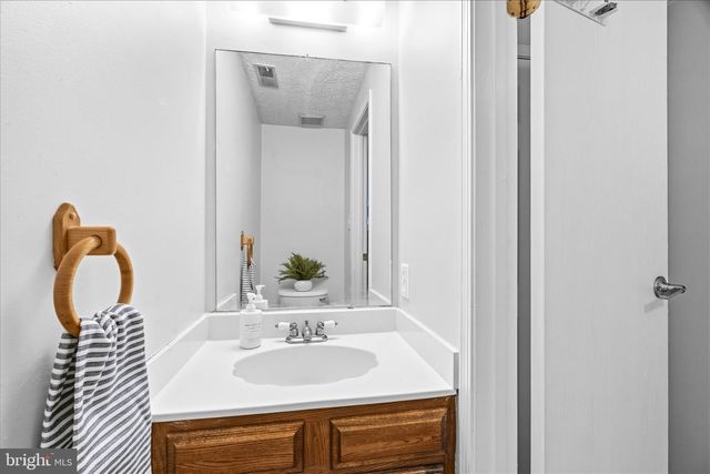 519 BEEBE CT, Frederick, MD 21703