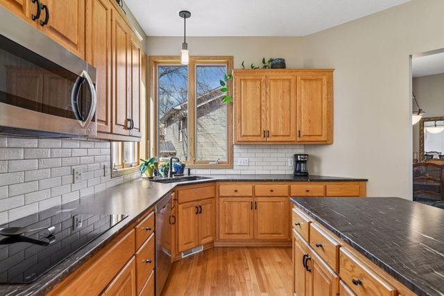 7559 Zanzibar Lane N, Maple Grove, MN 55311