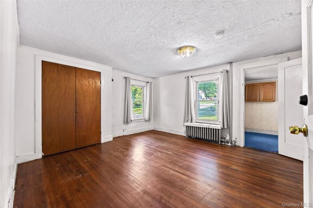 17 Midland Avenue, White Plains, NY 10606
