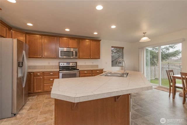 19122 19th Avenue Ct E, Spanaway, WA 98387