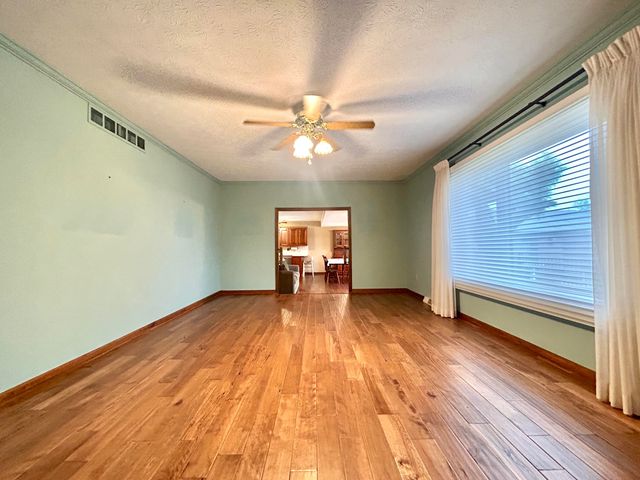 602 McGuire Street, Ferguson, KY 42533